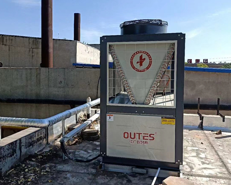 山西財(cái)經(jīng)大學(xué)華商學(xué)院澡堂